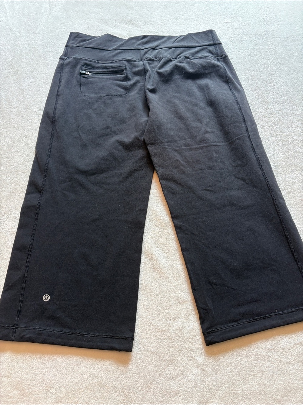 LULULEMON BLACK CROPPED WIDE-LEG LEGGINGS WITH LOGO